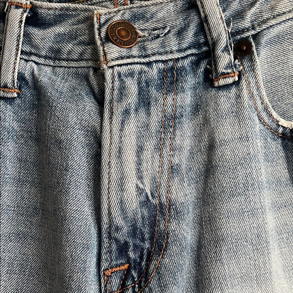 Abercrombie and Fitch Men's Light Blue Jeans in Size W31 L30 - Picture 3 of 15